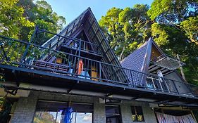 White Moon Cabin & Cottage